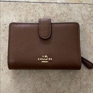 Coach Medium Corner Zip Wallet